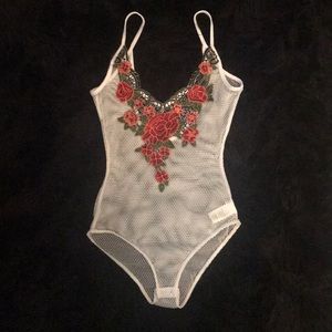 🌹Rose White Mesh Bodysuit🌹